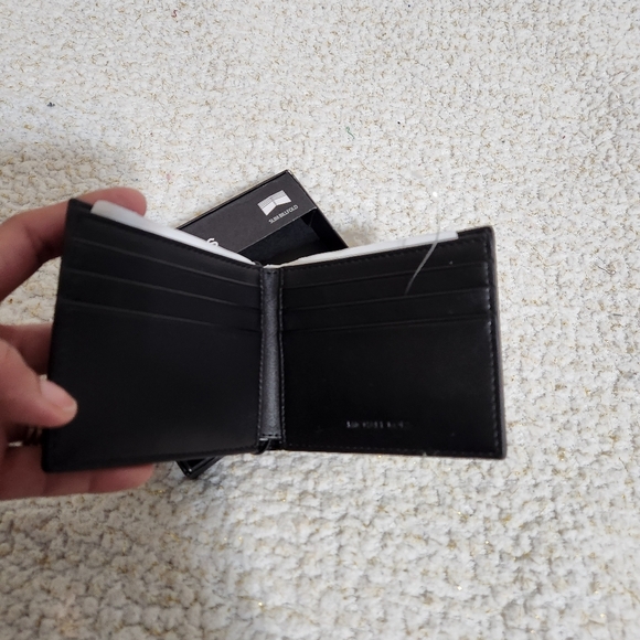 MICHAEL KORS BLUE SLIM BILLFOLD WALLET WITH ORIGINAL GIFT BOX - Picture 9 of 10